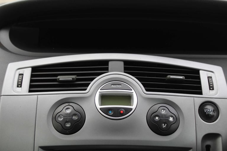 2007 Renault Scenic 2.0 VVT Dynamique S 5dr Auto MPV PETROL Automatic
