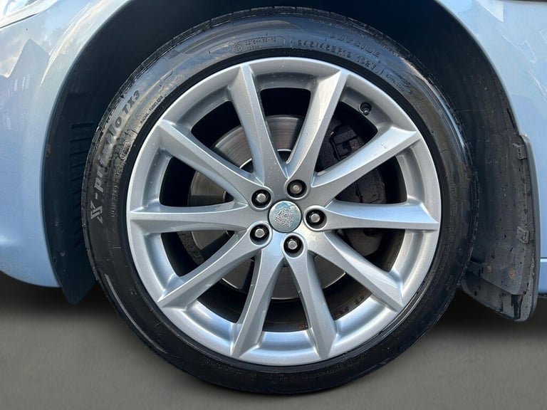 2011 Jaguar XJ D V6 PREMIUM LUXURY Saloon Diesel Automatic