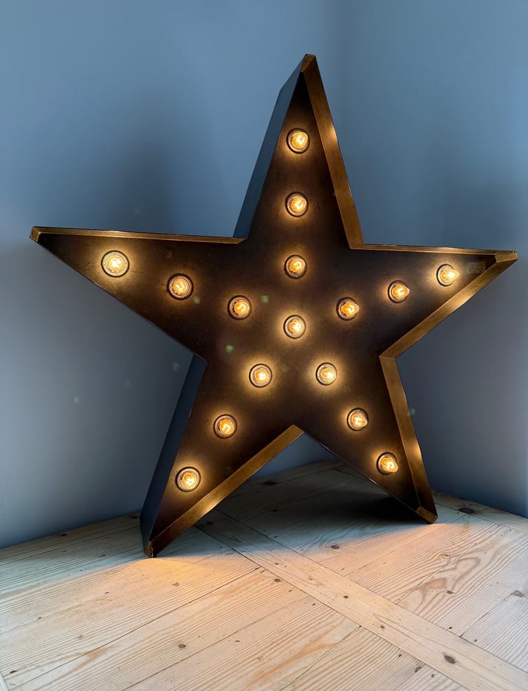 image for Extra Large Metal Plug in 16 Bulb Broadway Star
