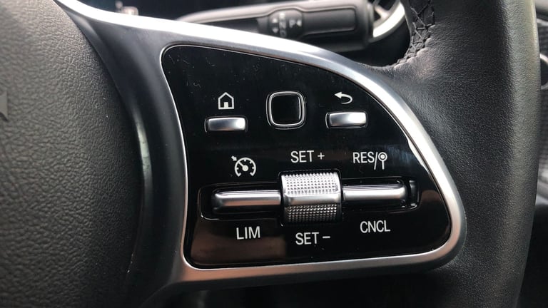 2022 Mercedes-Benz A-Class A 200 SPORT EXECUTIVE AUT Saloon Petrol Automatic