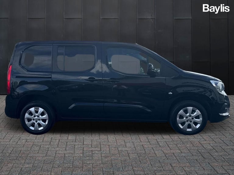 2022 Vauxhall Combo Life 1.5 Turbo D SE 5dr [7 seat] MPV DIESEL Manual