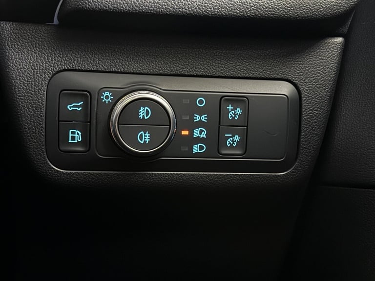  Ford Kuga 2.5 Duratec 14.4kWh ST-Line X Edition CVT Euro 6 (s/s) 5dr Petrol/Electric Hybrid Auto...