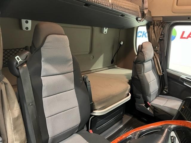 Scania R450 6x2 Midlift Highline Tractor Unit