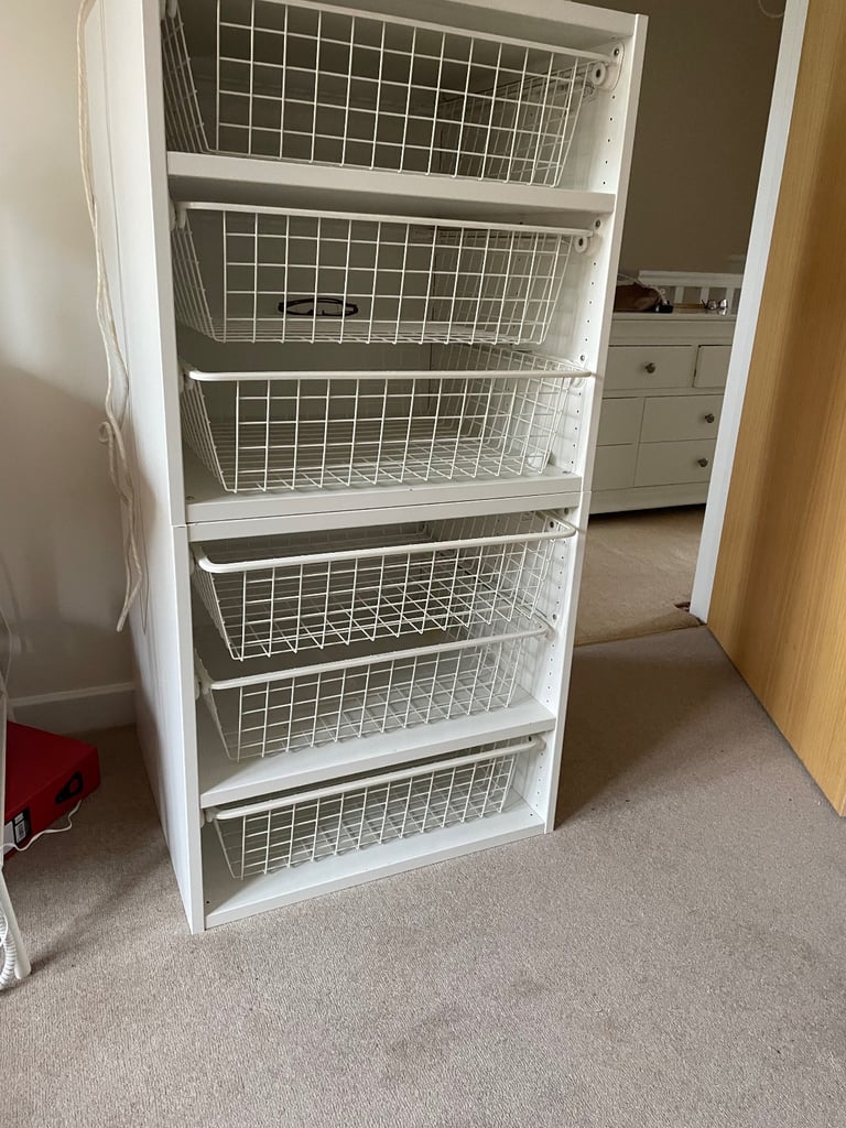 IKEA storage 6 baskets. 