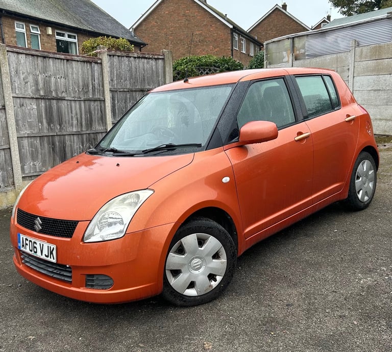 image for Suzuki, SWIFT, Hatchback, 2006, Manual, 1328 (cc), 5 doors