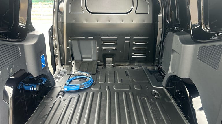 2025 Ford Transit Courier 100kW 43kWh Limited Van Auto PANEL VAN ELECTRIC Automatic