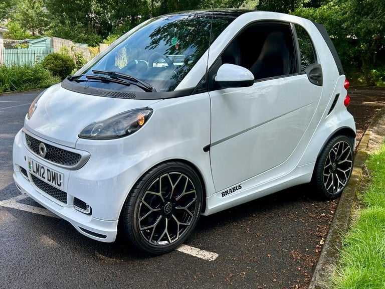 SMART FORTWO 1.0*BRABUS Xclusive*Glassroof-BT-HPIclear-PAS**Rare PocketRocket**