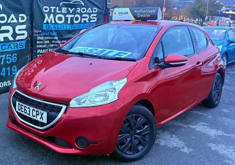 2013 Peugeot 208 1.2 VTi Access+ Euro 5 3dr HATCHBACK Petrol Manual