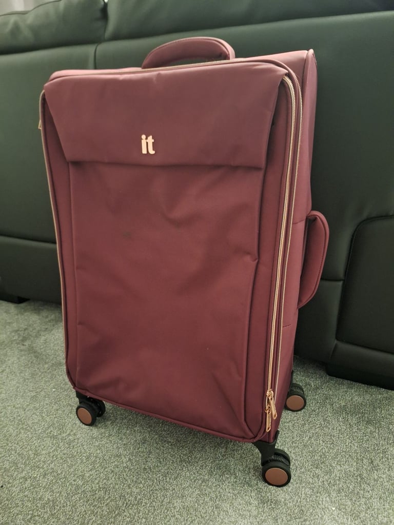 IT LARGE SUITCASE
