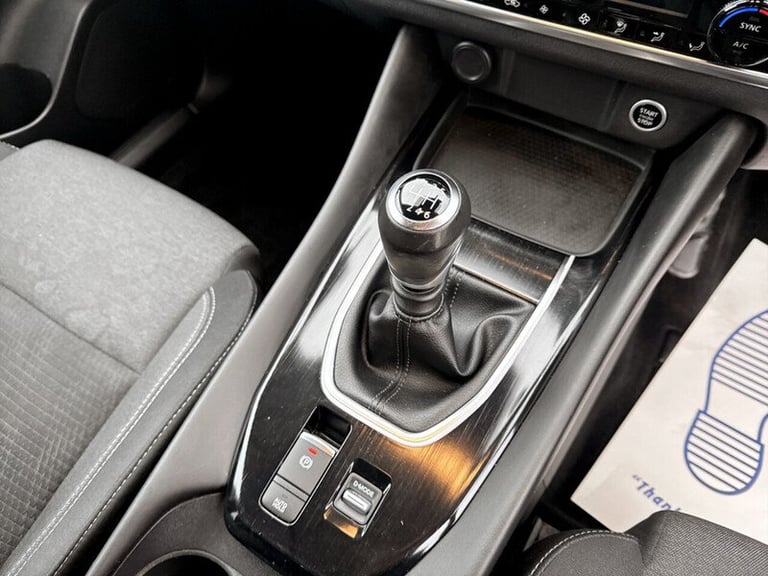 2021 Nissan Qashqai DIG-T MHEV N-Connecta SUV HYBRID Manual