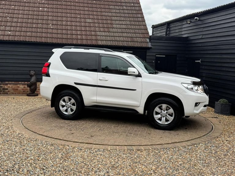 2022 Toyota Land Cruiser 2.8D Active SUV 3dr Diesel Auto 4WD Euro 6 (s/s) (204 ps) ESTATE Diesel ...