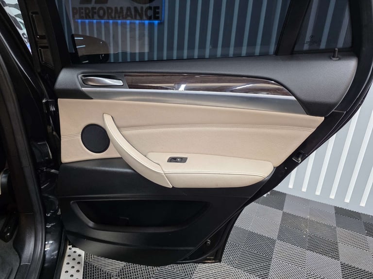 2009 BMW X6 3.0 35d SUV 5dr Diesel Steptronic xDrive Euro 4 (286 ps) SUV Diesel Automatic