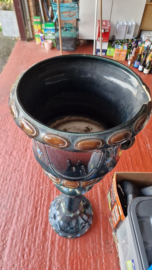Jardinere Plant Pot and Stand