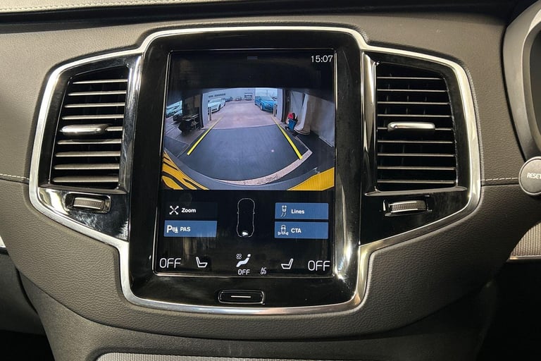 2021 Volvo XC90 Recharge R-Design, T8 AWD plug-in hybrid, 7 Seats ESTATE Petrol/Electric Hybrid A...
