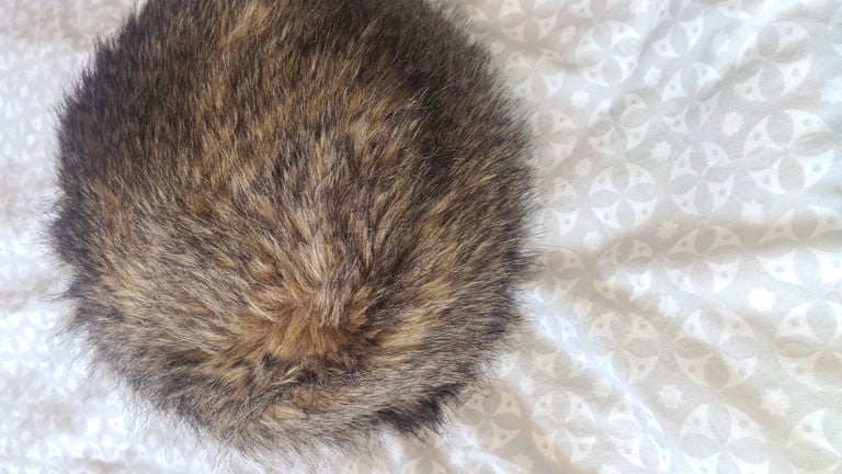 image for Helen Moore unisex cossack/ Russian/ winter faux fur hat. UK medium/ large, excellent condition.