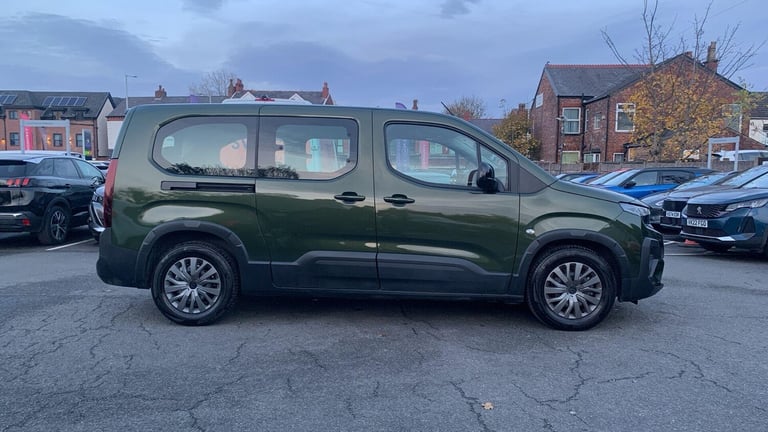 2024 Peugeot Rifter 52kWh Allure Long MPV 5dr Electric Auto (7.4kW Charger) (136 ps) MPV Electric...