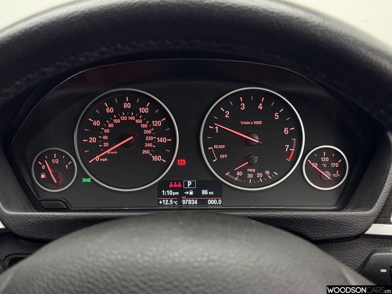 2016 BMW 3 Series 2.0 320i Luxury Saloon 4dr Petrol Auto xDrive Euro 6 (s/s) (184 ps) Saloon Petr...