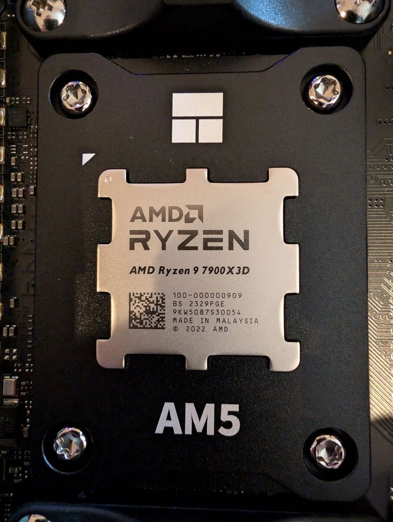 GAMING PC - Ryzen 7 9800X3D - RTX 5070Ti - 32GB DDR5 - 1TB SSD - 5 YEAR WARRANTY - KUDA PC