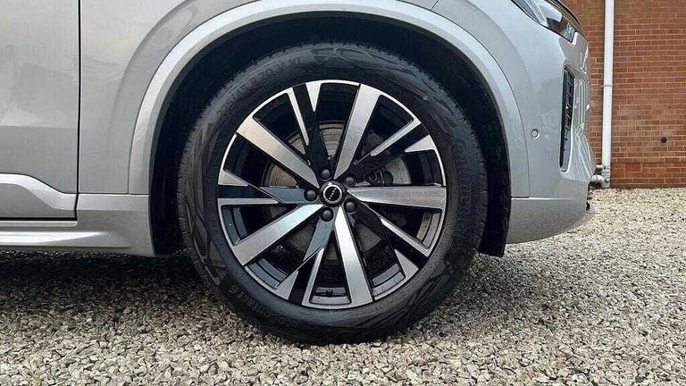  Volvo XC90 Plus, B5 AWD Mild hybrid, Petrol, Dark, 7 Seats Petrol/Electric Hybrid Automatic