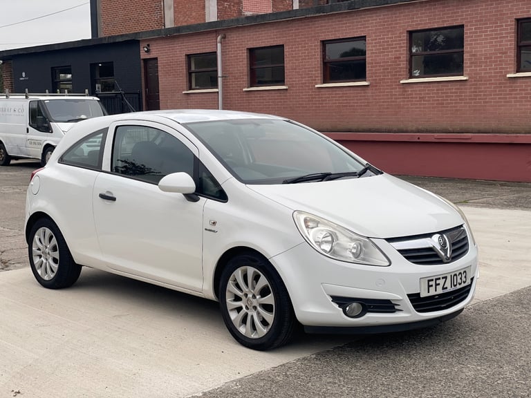 2011 Vauxhall Corsa 1.2 Petrol (not fiesta, Clio, Megane, focus, a1, golf)