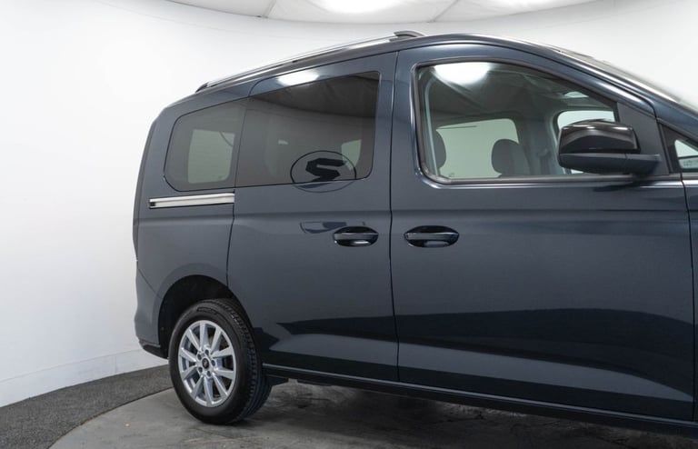 2022 72 FORD TOURNEO CONNECT 2.0 ECOBLUE TITANIUM MPV 5DR DIESEL DCT EURO 6 (S/S