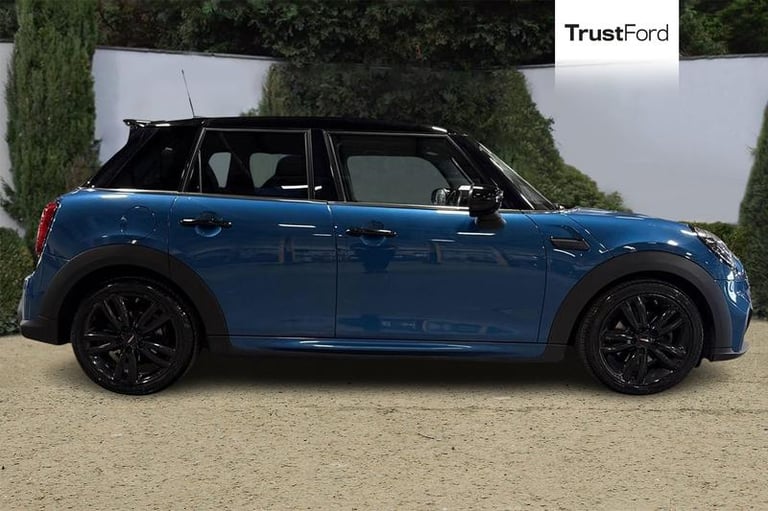 2022 MINI Hatch 1.5 Cooper Sport 5dr Auto HATCHBACK PETROL Automatic