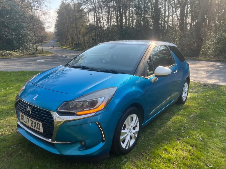 DS AUTOMOBILES DS 3 1.2 PureTech Elegance Blue rare automatic Petrol 2017