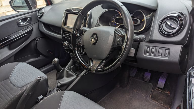 Renault, CLIO, Hatchback, 2015, Manual, 1461 (cc), 5 doors