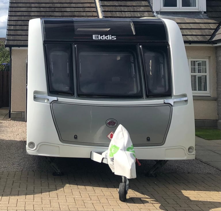 2017 Elddis Avante 840 6 berth caravan