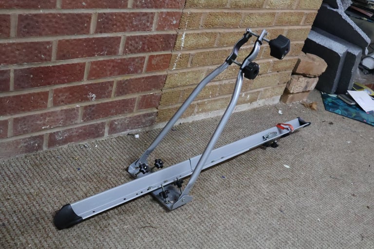 Halfords Roof Mounted Cycle Rack - Holds 1 Bike