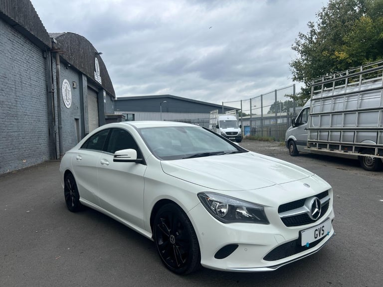 MERCEDES-BENZ CLA 2.1 CLA200d Sport 2017