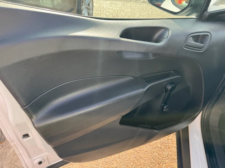 2018 Ford Transit Courier 1.5 TDCi Panel Van 5dr Diesel Manual L1 Euro 6 (75 ps) PANEL VAN Diesel...