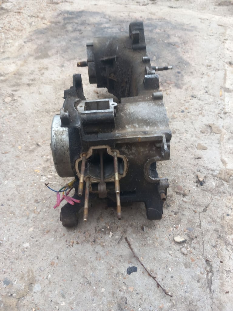 Piaggo/gilera 50cc air cooled engine 