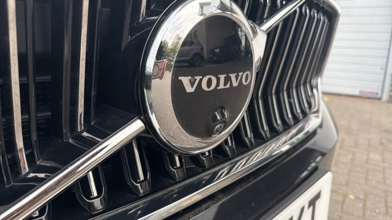 2025 Volvo XC40 Ultra, B3 Mild hybrid, Petrol, Bright Estate Petrol Automatic