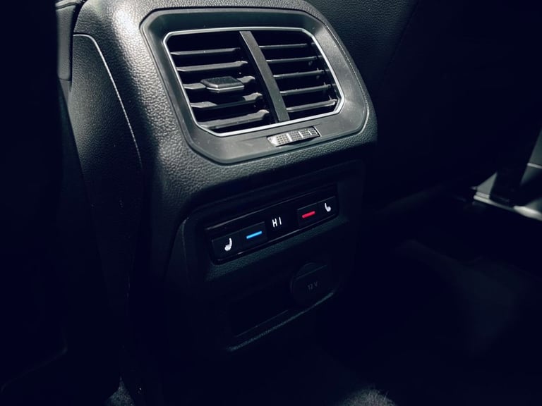 2017 Volkswagen Tiguan 2.0 TDi 150 4Motion R-Line 5dr DSG ESTATE DIESEL Automatic