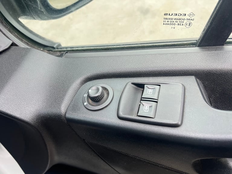2021 Renault Trafic SL30 ENERGY dCi 120 Business Van PANEL VAN Diesel Manual