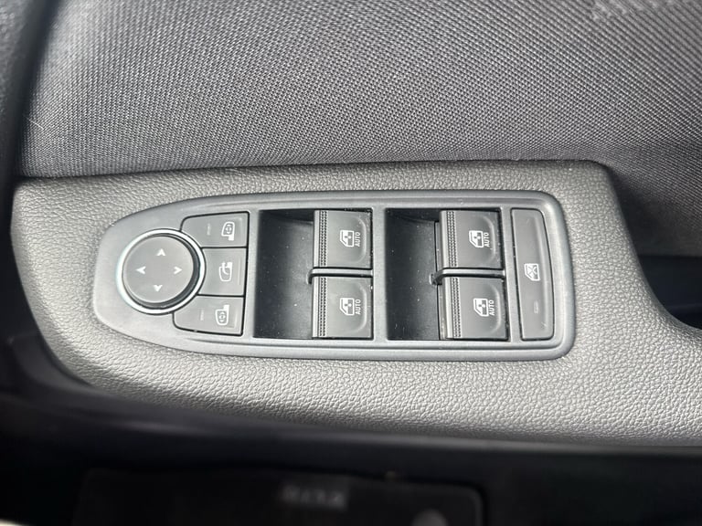 2024 Renault Clio 1.6 E-TECH full hybrid 145 Esprit Alpine 5dr Auto HATCHBACK PETROL/ELECTRIC Aut...