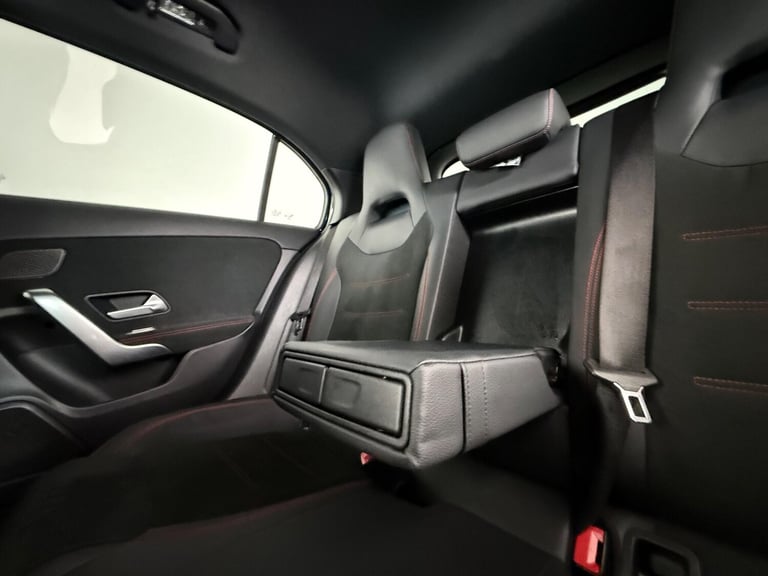  Mercedes-Benz A-Class 1.3 A180 AMG Line (Premium 2) 7G-DCT Euro 6 (s/s) 5dr Petrol Automatic
