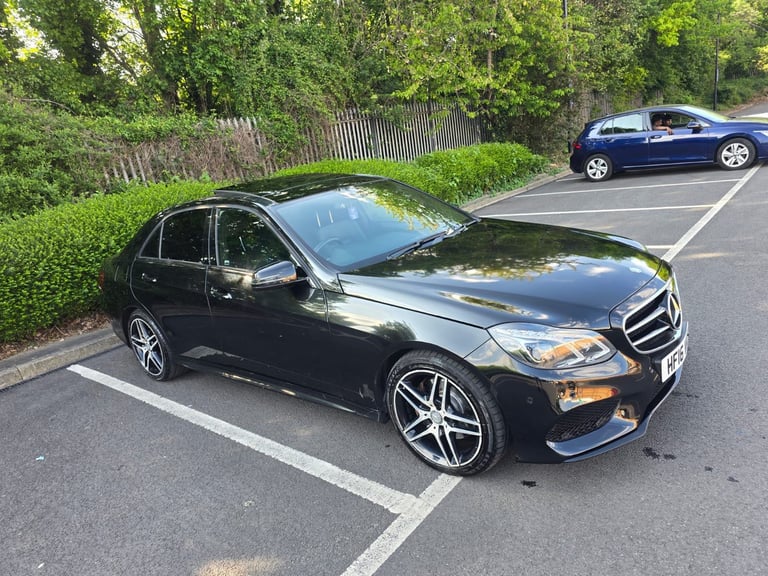 image for Mercedes-Benz, E CLASS, Saloon, 2016, Semi-Auto, 2143 (cc), 4 doors
