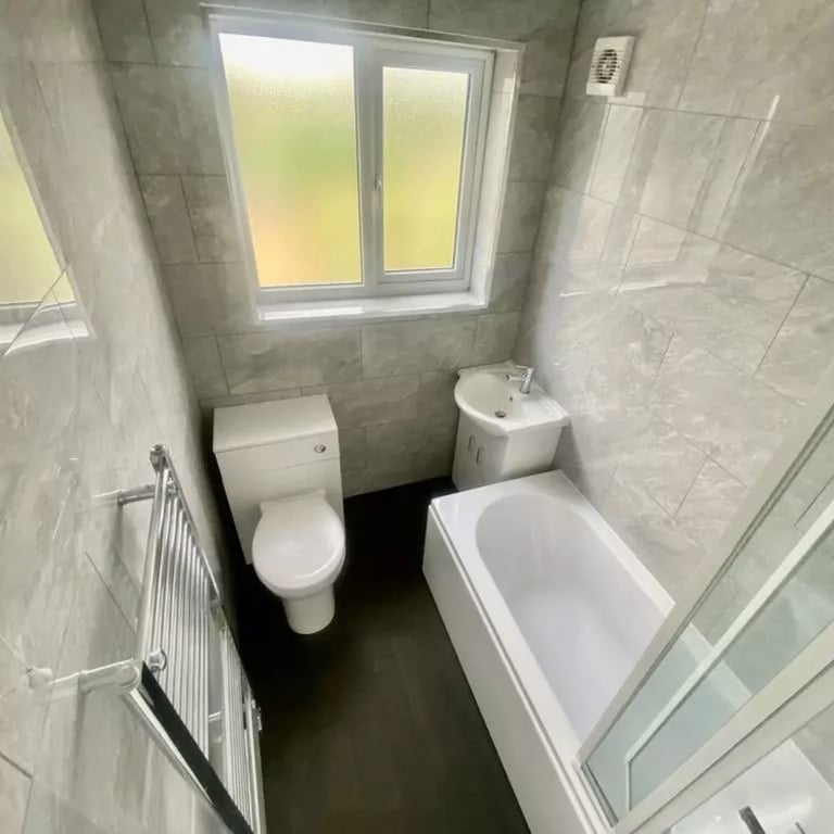 Emergency Accommodation in B23 6NT, rooms available! Benefits like Universal Credit accepted