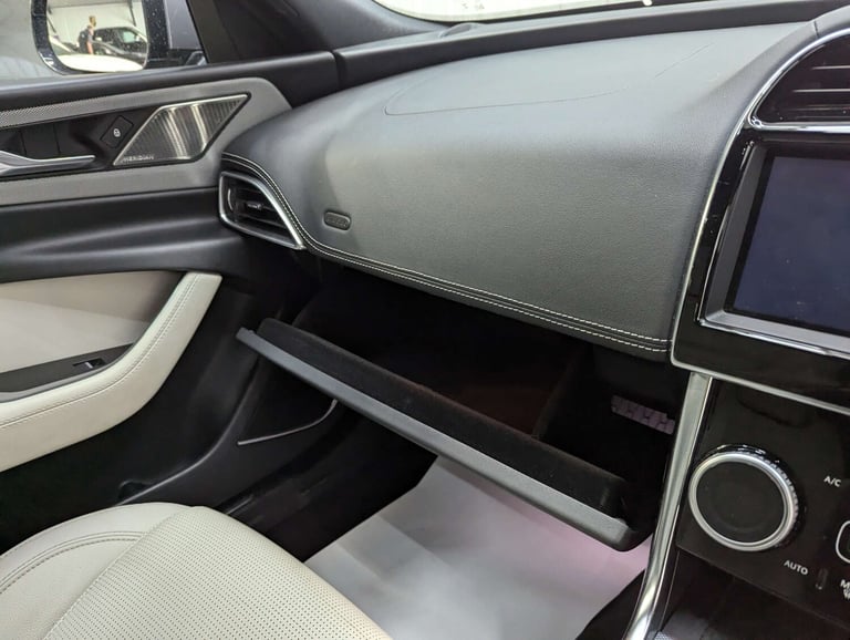 2020 Jaguar XE 2.0d R-Dynamic S 4dr Auto SALOON DIESEL Automatic