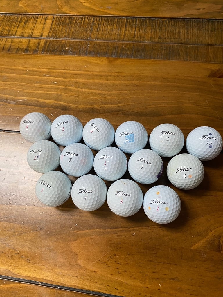 image for 15 Titleist pro v1  balls . Mixture of pro v1/x