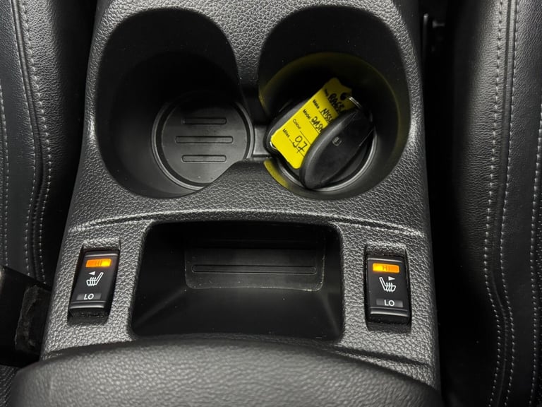 2015 Nissan Qashqai 1.2 DIG-T Tekna XTRON 2WD Euro 6 (s/s) 5dr HATCHBACK Petrol Automatic