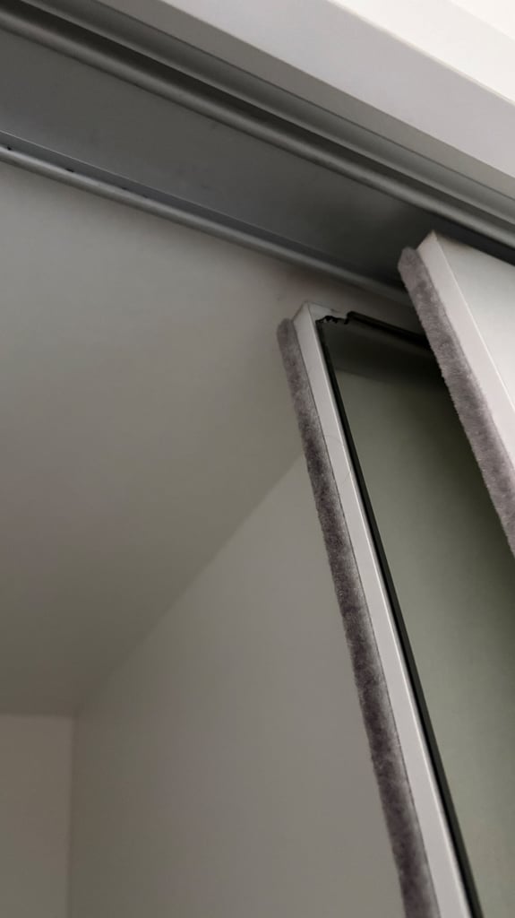 sliding mirror wardrobe 