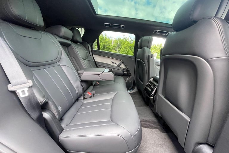 2025 Land Rover Range Rover Sport 3.0 D250 MHEV Edition SUV 5dr Diesel Auto 4WD Euro 6 (s/s) (250...