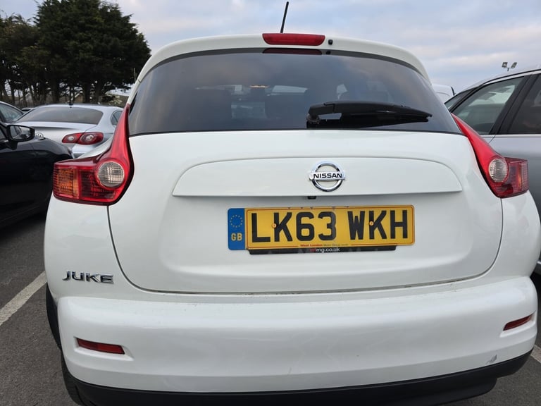2013 Nissan Juke 1.6 Tekna 5dr CVT HATCHBACK Petrol Automatic