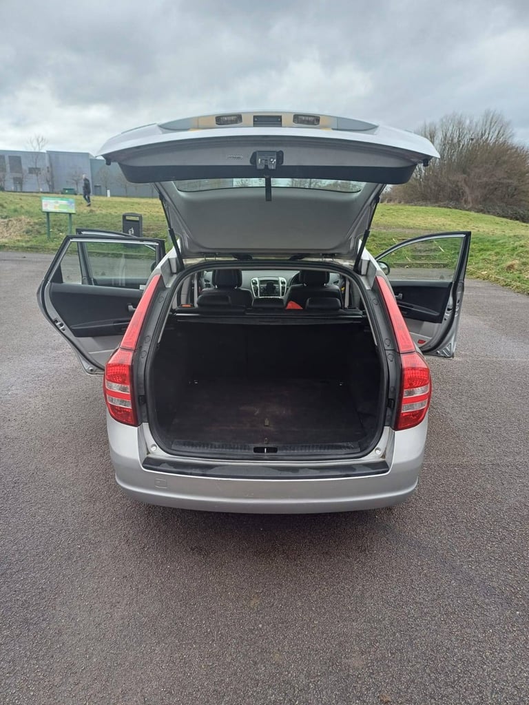 Kia, CEED, Estate, 2008, Manual, 1582 (cc),5 doors - Image 10
