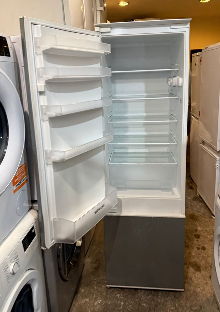 Siemens Integratedd Fridge Freezerr With Free Delivery N Warranty 