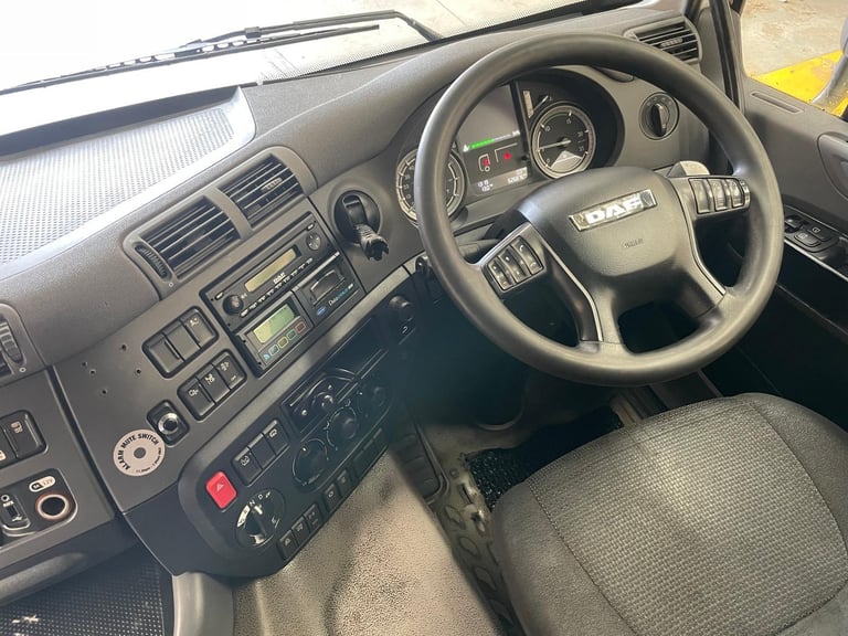 DAF CF290 *EURO 6*, 6X2 26 TONNE INSULATED FRIDGE/FREEZER – 2016 – PF65 LKK