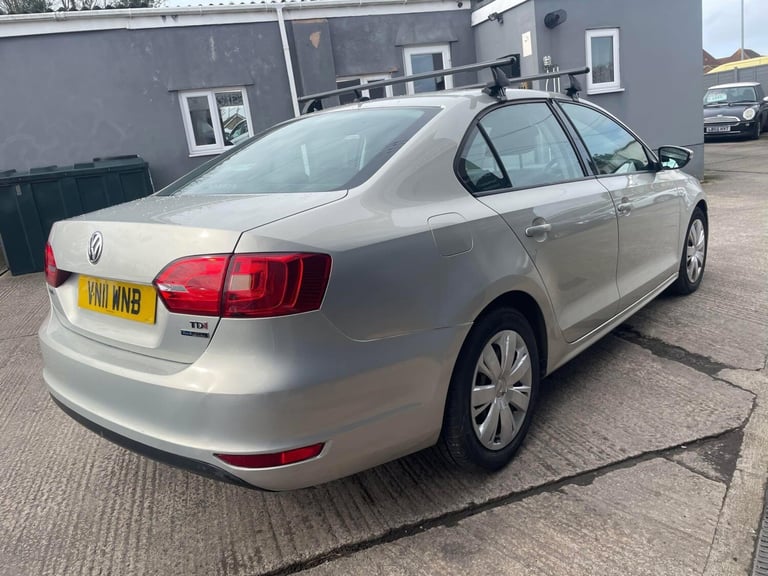 2011 Volkswagen Jetta S Tdi Bluemotion Technology Saloon Diesel Manual